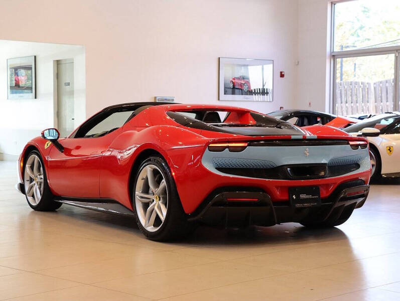 2023 Ferrari 296 GTS