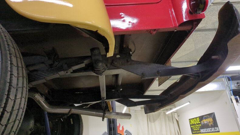 1953 International L-120 Series