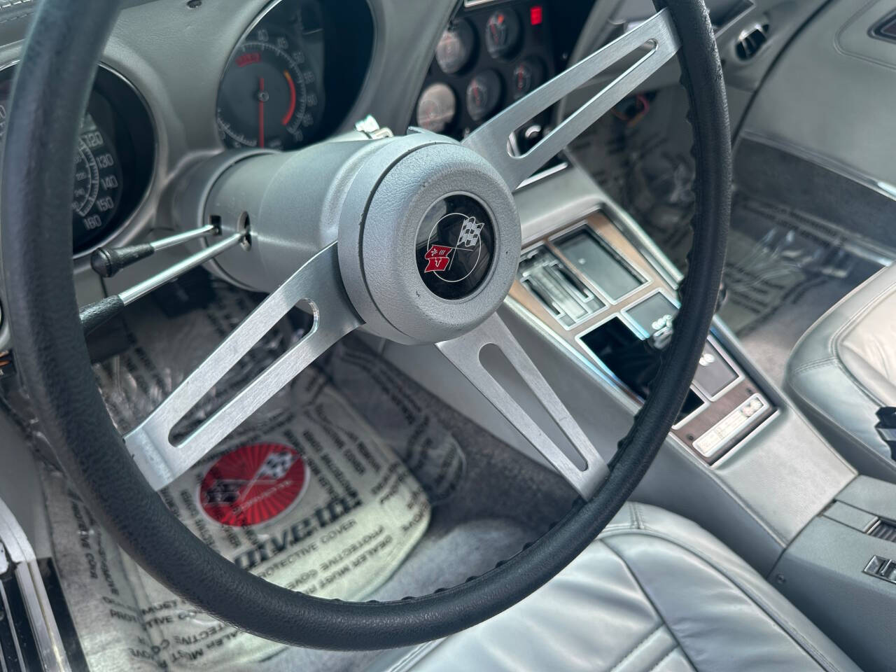 1975 Chevrolet Corvette 40