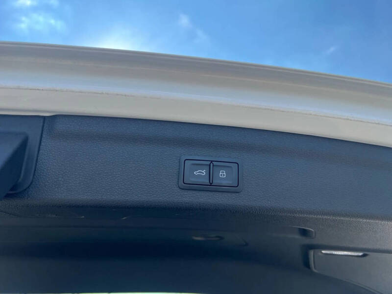 2020 Audi Q3 quattro S line Premium 45 TFSI