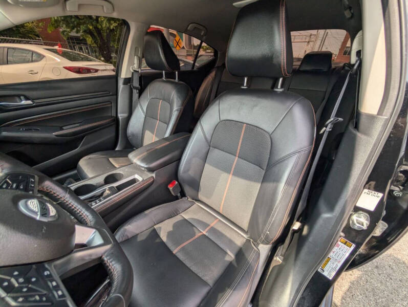 2022 Nissan Altima 2.5 SR