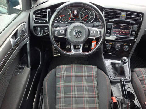 2018 Volkswagen Golf GTI S