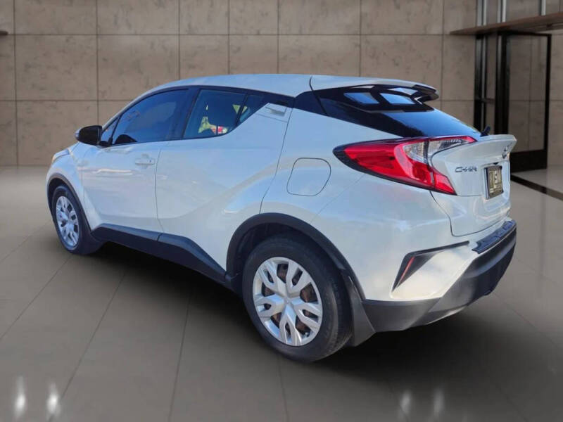 2020 Toyota C-HR LE