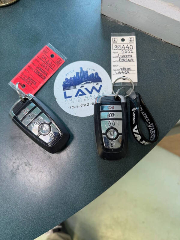 2022 Lincoln Corsair Standard