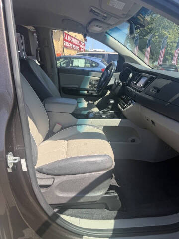 2017 Kia Sedona EX