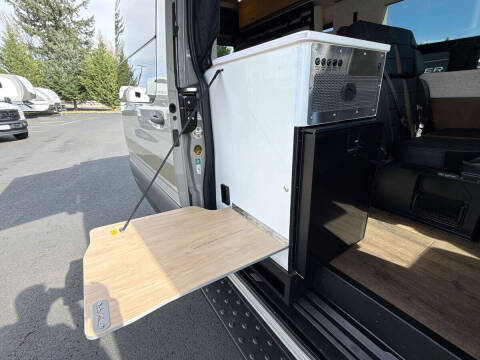 2025 Mercedes-Benz Sprinter