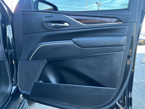 2022 Cadillac Escalade ESV Premium Luxury