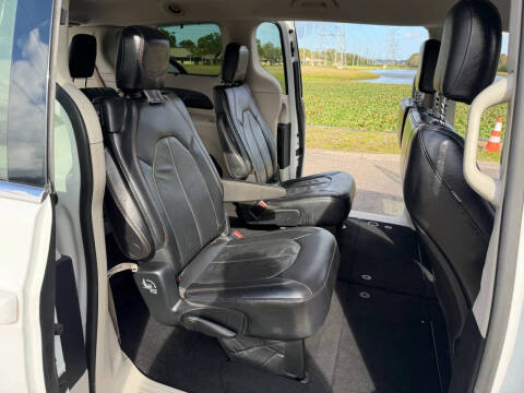 2018 Chrysler Pacifica Touring L