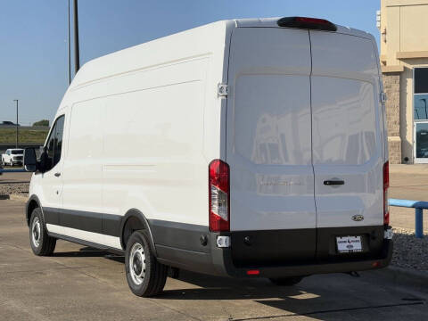 2025 Ford Transit 250