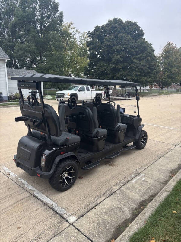 2025 Denago EV Rover XXL 6 Forward Facing