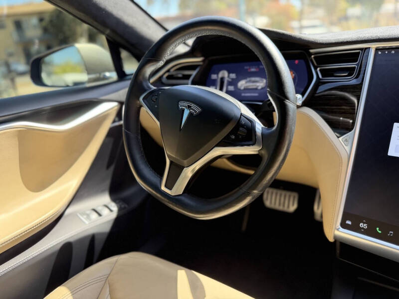 2016 Tesla Model S P90D