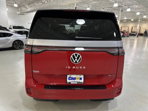 2025 Volkswagen ID. Buzz Pro S Plus 4Motion