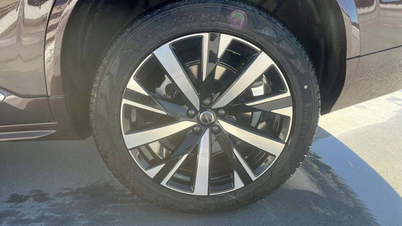 2026 Volvo XC90 B5 Core