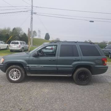 2002 Jeep Grand Cherokee for sale at CAR-MART AUTO SALES in Maryville TN