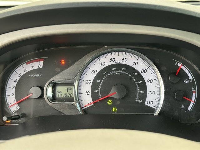 2013 Toyota Sienna SE 8-Passenger