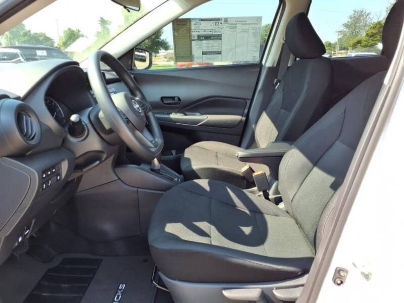 2025 Nissan Kicks Play S