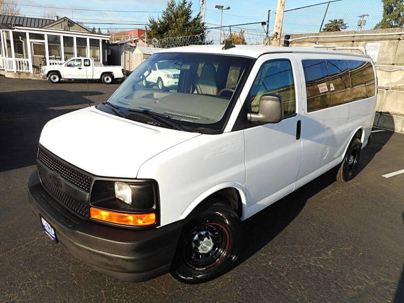 2017 Chevrolet Express LS 2500