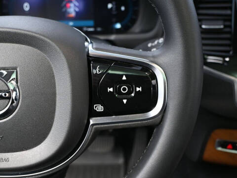 2024 Volvo XC90 B5 Plus Bright Theme