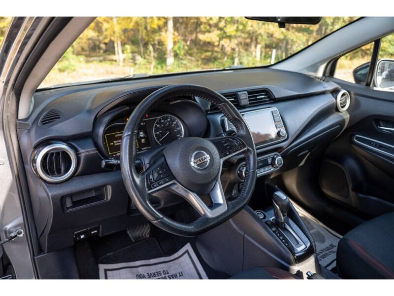 2020 Nissan Versa SR