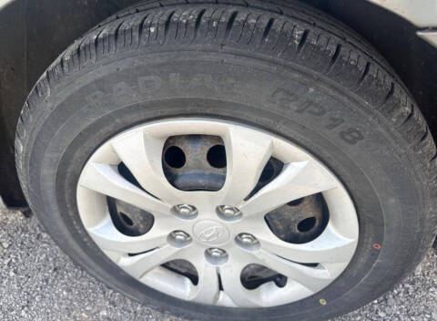 2010 Hyundai Elantra Blue