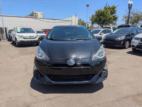 2016 Toyota Prius c Two