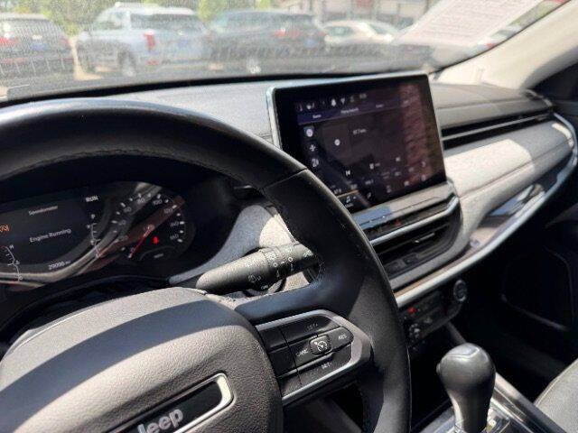 2022 Jeep Compass Latitude Lux