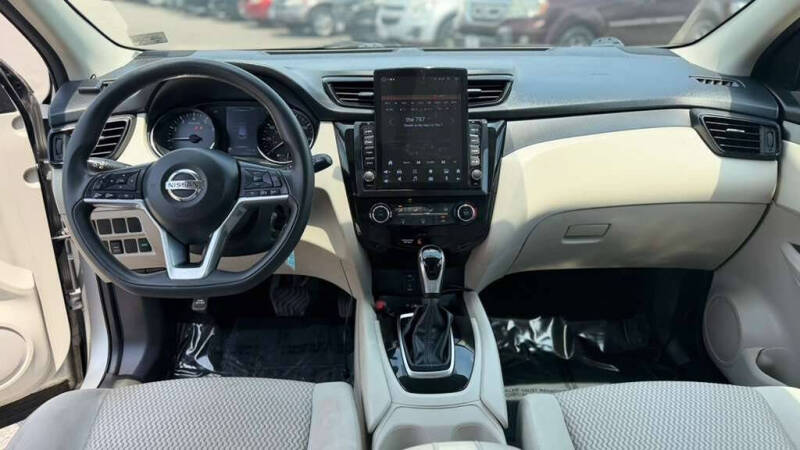 2017 Nissan Rogue Sport S