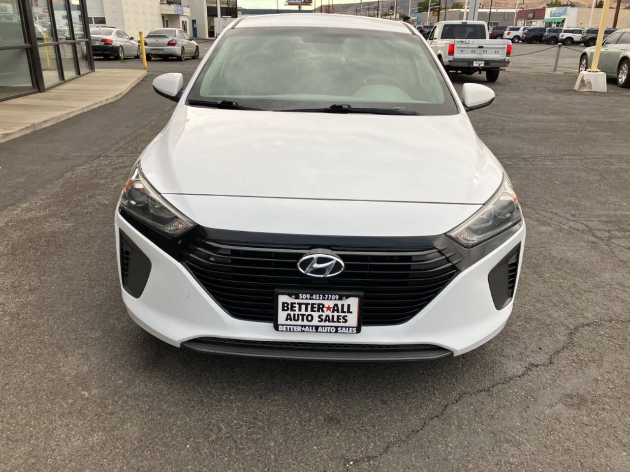 2018 Hyundai IONIQ Hybrid for sale at Autostars Motor Group in Yakima, WA