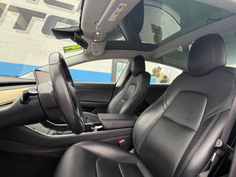 2019 Tesla Model 3 Standard Range Plus