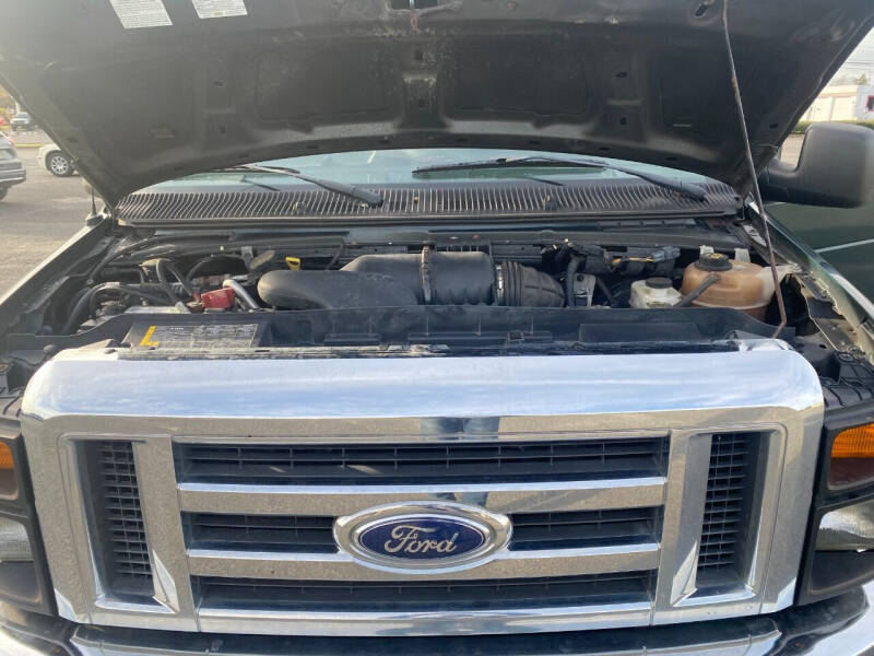 2009 Ford E-Series E-250