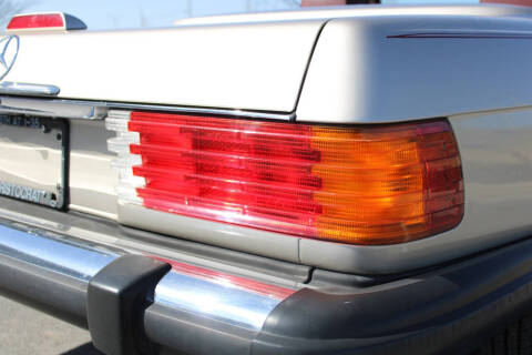 1989 Mercedes-Benz 560-Class 560 SL