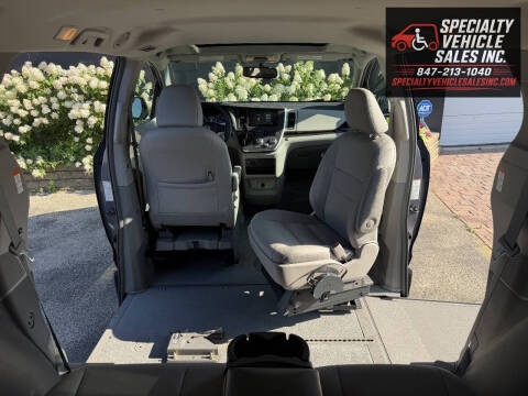 2016 Toyota Sienna XLE 8-Passenger