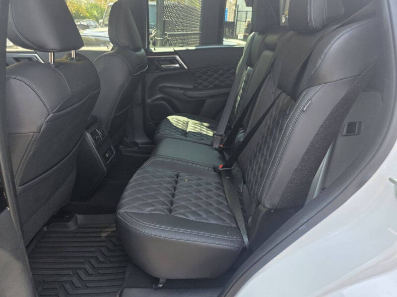 2022 Mitsubishi Outlander SEL Launch Edition