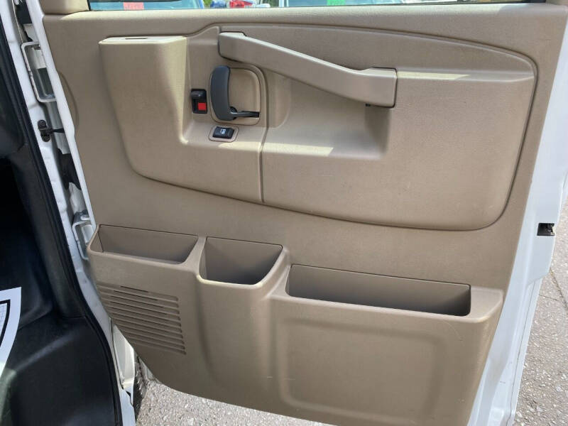 2019 Chevrolet Express 2500