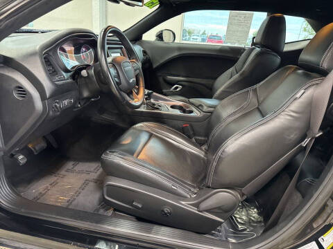 2015 Dodge Challenger SXT