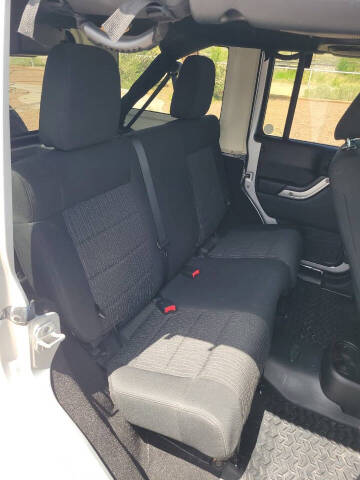 2011 Jeep Wrangler Unlimited Sahara