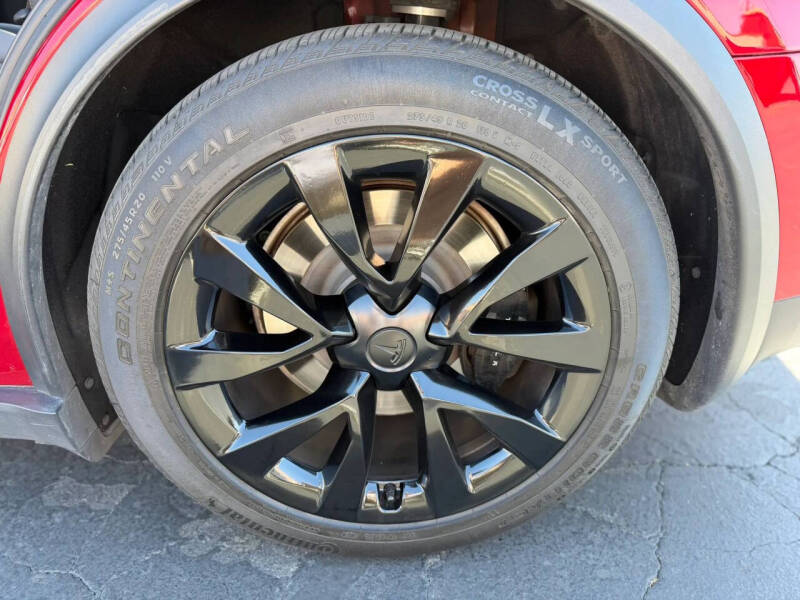 2023 Tesla Model X Standard Range