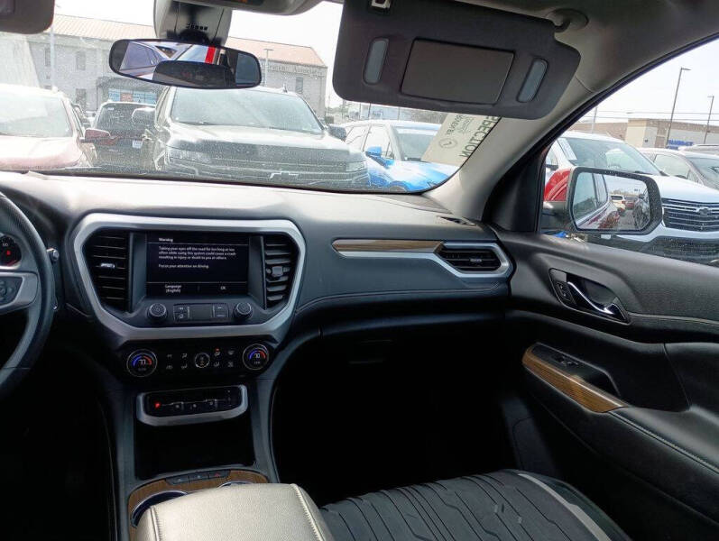 2023 GMC Acadia SLE