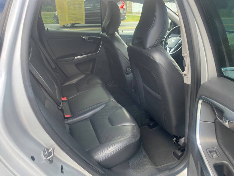 2014 Volvo XC60 T6 Premier Plus