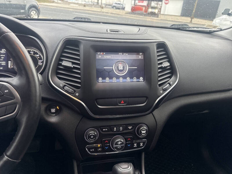 2019 Jeep Cherokee Latitude Plus