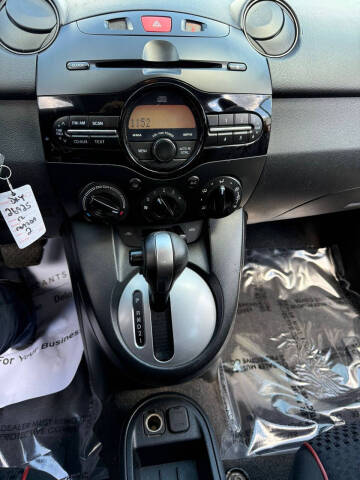 2012 Mazda MAZDA2 Touring