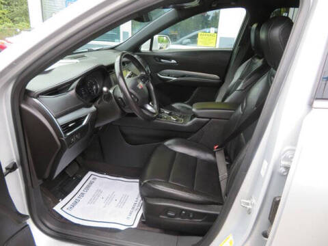 2020 Cadillac XT4 Premium Luxury