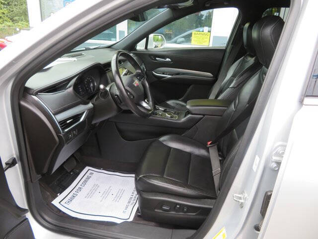 2020 Cadillac XT4 Premium Luxury