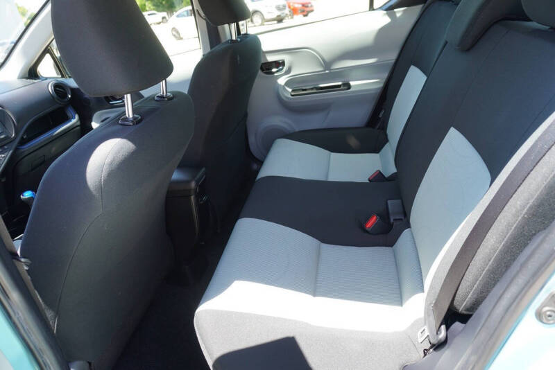 2013 Toyota Prius c Four