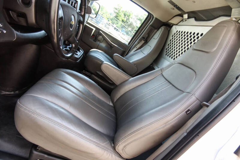 2023 Chevrolet Express 2500