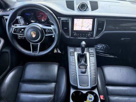 2018 Porsche Macan GTS