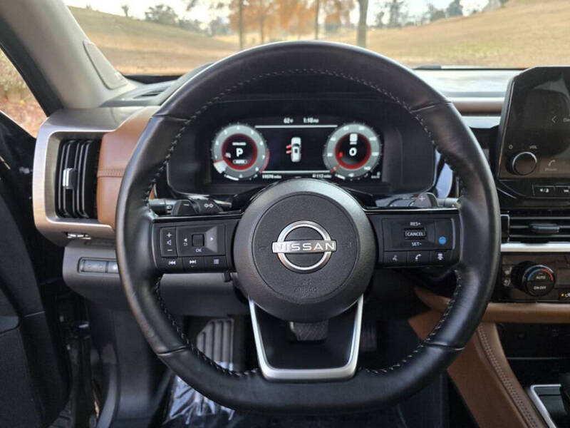 2024 Nissan Pathfinder Platinum