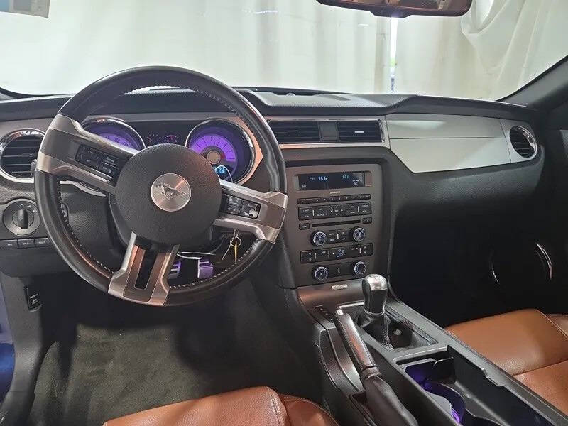 2012 Ford Mustang V6 Premium