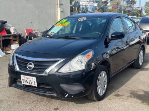 2018 Nissan Versa SV
