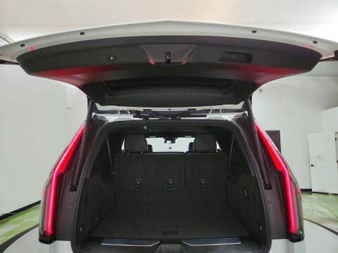 2022 Cadillac Escalade ESV Luxury